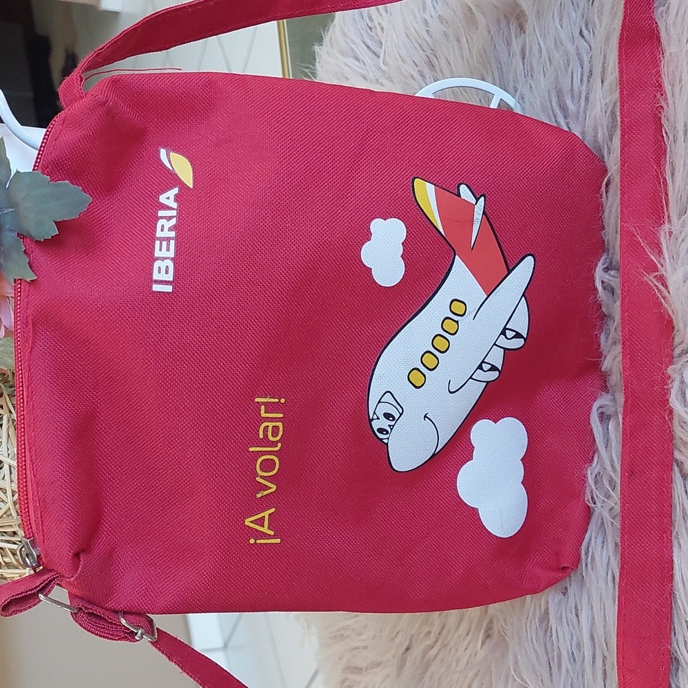 IBERIA - Picture 7 of 7